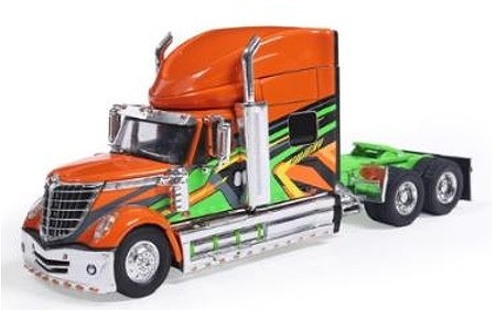 <予約 2026/7月発売予定> ixo 1/64 インターナショナル ローンスター 2010 オレンジ/グリーン