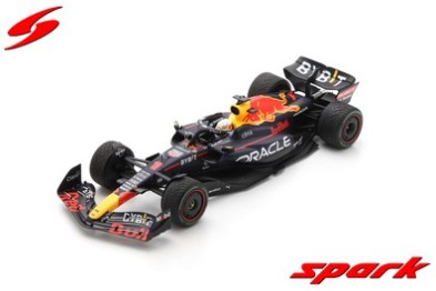 Spark 1/18 Oracle Red Bull Racing RB18 No.1 F1 Winner Japanese GP 2022 Drivers' Champion Max Verstappen