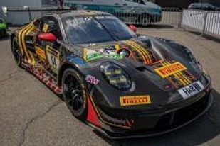 <予約 2026/5月発売予定> Spark 1/18 Porsche 911 GT3 R (992) No.54 Dinamic GT 3rd 24H Nurburgring 2025 B.Bastian-M.Cairoli-L.Hartog-J.Sturm