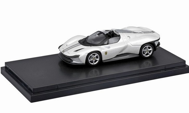 BURAGO 1/64 フェラーリデイトナ SP3 ホワイト