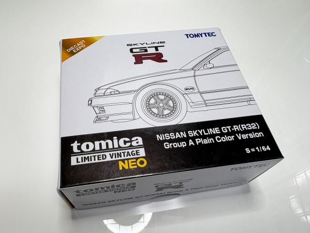 TOMICA LIMITED VINTAGE NEO 1/64 日産 スカイライン GT-R (R32