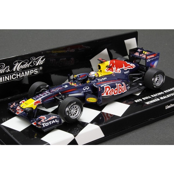 1/43 レッドブル ルノー RB7 マレーシアGP 2011 S・ベッテル