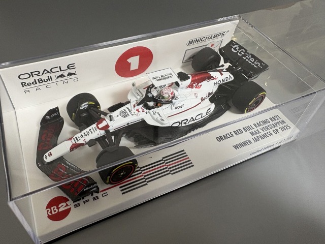 MINICHAMPS 1/43 オラクル レッド ブル レーシング RB21 マックス フェルスタッペン 日本GP 2025 ウィナー