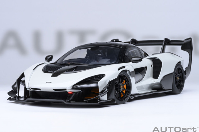 <予約 2026/8月下旬発売予定> AUTOart 1/18 マクラーレン セナ GTR （メタリック ホワイト）