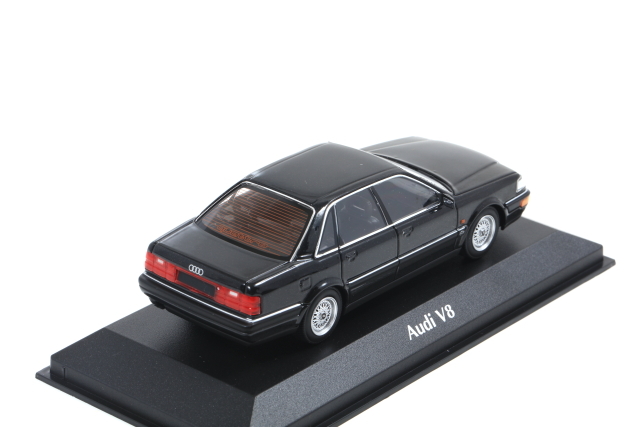 MAXICHAMPS 1/43 Audi V8 1988 black met.