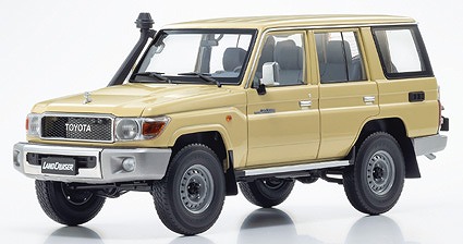 ALMOST REAL 1/18 トヨタ ランドクルーザー 76 2017 (ベージュ) 京商特注モデル