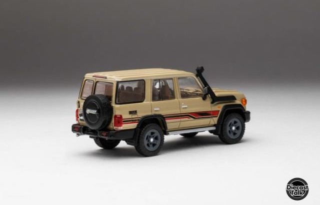 GCD 1/64 トヨタランドクルーザー70 アラブ仕様 Diecasttalk特注品