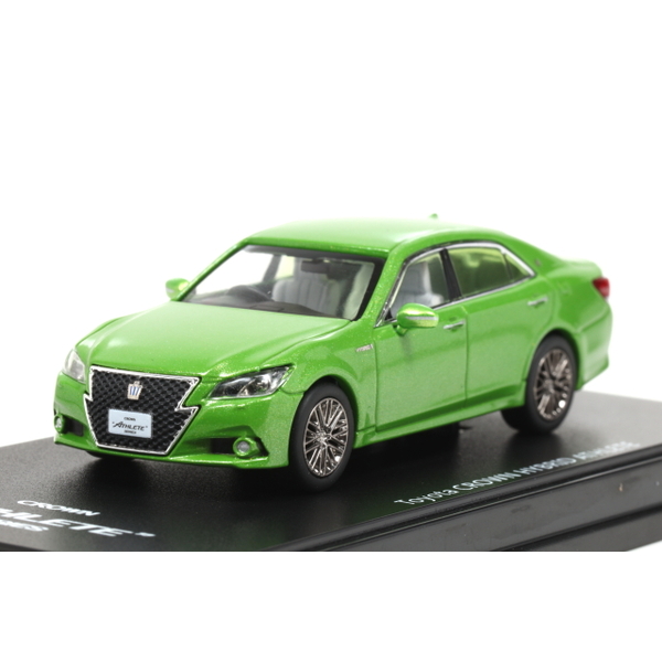 【ENIF】 1/64 トヨタ クラウン アスリート S 2015　若草色