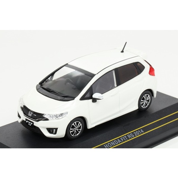 【First43】 1/43 ホンダ フィット RS 2014 ホワイト・パール