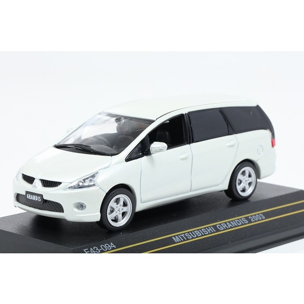 【FIRST43】 1/43 三菱 グランディス 2003 ホワイト
