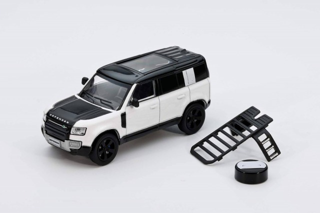 GCD 1/64 Land Rover Defender 110(White)-LHD- encheryコラボレーション