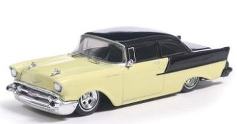 <予約 2026/7月発売予定> ixo 1/64 シボレー ワンフィフティ ローダウン 1957 コロニアルクリーム/オニキスブラック