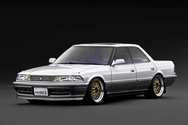 <予約 2026/10月発売予定> ignition model 1/18 TOYOTA MARK II 2.5 GT TWIN turbo (JZX81) Pearl White / Silver