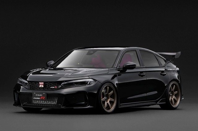 <予約 2027/2月発売予定> Ignition model 1/18 Honda Civic TYPE R J'S Racing (FL5) Black