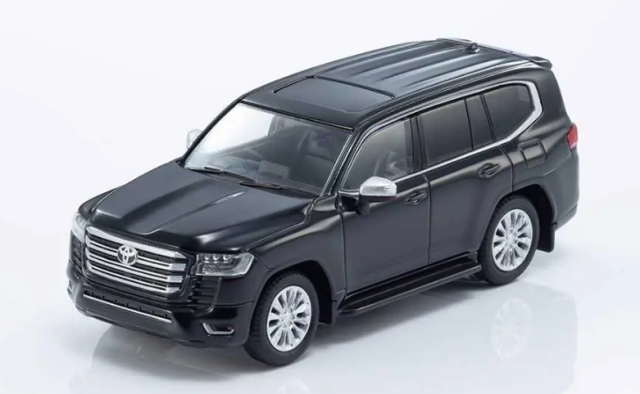 Kyosho 1/64 KYOSHO MINI CAR & BOOK No.14 TOYOTA LAND CRUISER BLACK