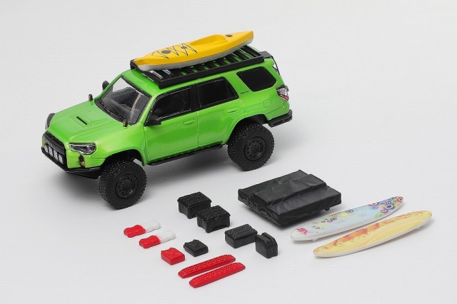 GCD 1/64 Toyota 4Runner wide-body プレランナー (LHD) - アクセサリー付