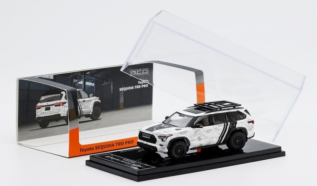 GCD 1/64 トヨタ セコイア TRD PRO (LHD) ホワイトカモフラージュ