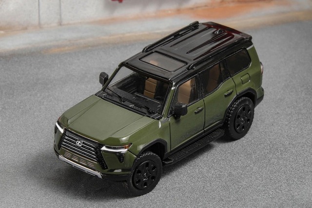 GCD 1/64 - レクサス GX550 オーバートレイル (チェイスカー) GCD 1/64 - レクサス GX550 オーバートレイル (チェイスカー