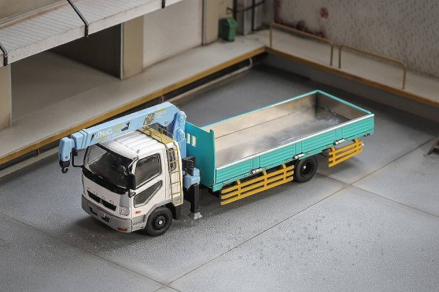 GCD 1/64 三菱ふそうファイター (1024) /クレーン付き 付属品: 木箱