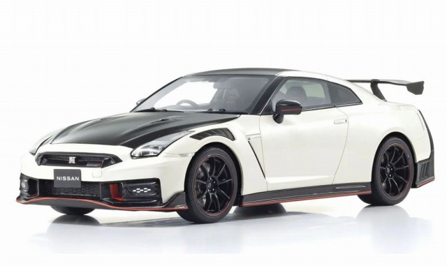 Kyosho 1/18 日産 GT-R ニスモ 2024 スペシャルエディション (ホワイト) Samuraiシリーズ