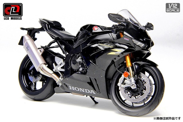 LCD 1/12 Honda CBR1000RR-R FIREBLADE SP (Black color)