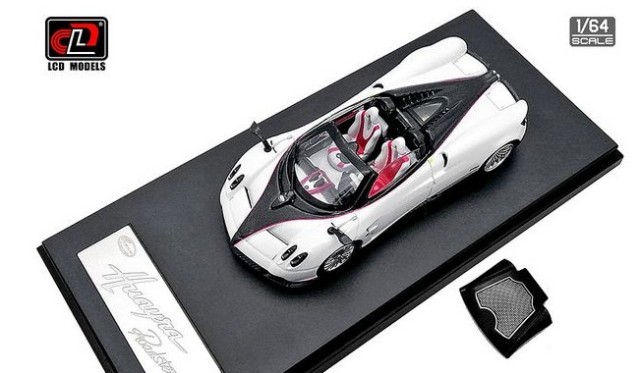 LCD 1/64 Pagani Huayra Roadster パールホワイト
