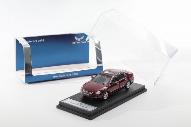 <予約 2025/12月以降発売予定> DIECAST TEAM 1/64 Honda Accord 2003 (LHD) レッド