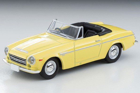 TOMICA LIMITED VINTAGE 1/64 ダットサン フェアレディ 2000（黄）