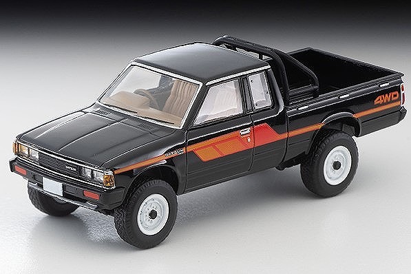 TOMICA LIMITED VINATAGE NEO 1/64 ダットサン トラック 4WD キングキャブ AD（黒）