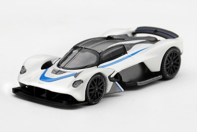 <予約 2027年5月以降入荷予定> MINI GT 1/64 アストンマーチン ヴァルキリー エスケープホワイト(左ハンドル)
