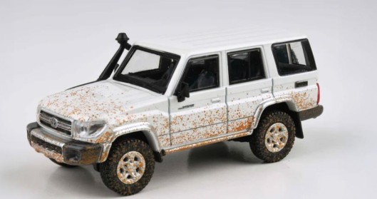 PARA64 1/64 トヨタ ランドクルーザー LC76 2014 オフロードエフェクト 右ハンドル