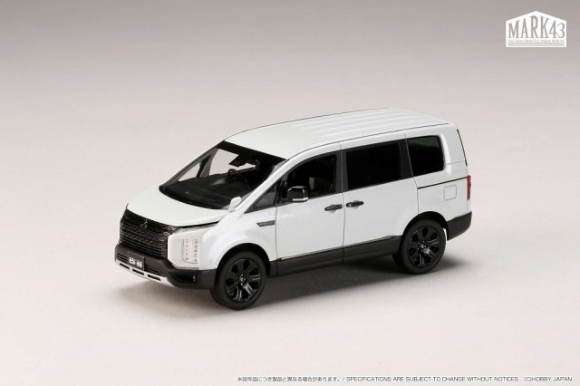 MARK43 1/43 三菱 デリカ D:5 CHAMONIX ホワイトダイヤモンド