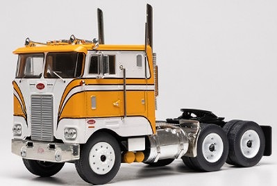 <予約 2026/5月発売予定> ixo 1/43 ピータービルト 352 ペースメーカー 1979 イエロー