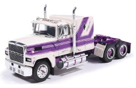 <予約 2026/11月発売予定> ixo 1/64 フォード LTL-9000 1978  カリビアンターコイズ/ウィンブルドンホワイト