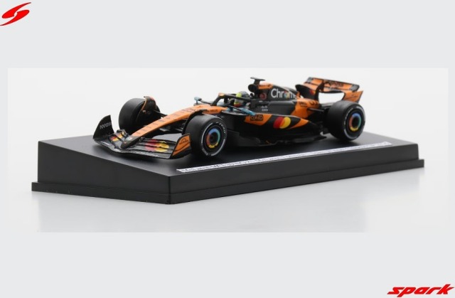 Spark 1/64 McLaren MCL39 No.81 McLaren Formula 1 Team Winner Chinese GP 2025 Oscar Piastri