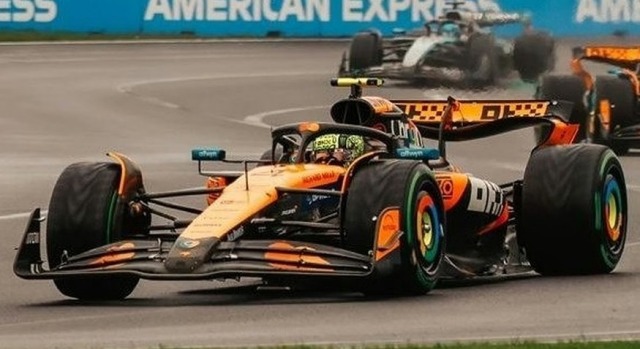 Spark 1/64 McLaren MCL39 No.4 McLaren Formula 1 Team Winner Australian GP 2025 Lando Norris