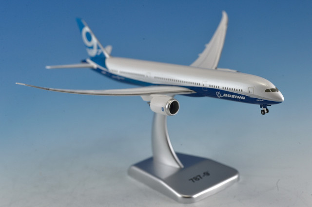 BOEING 1/200 B787-8 ボーイング ハウスカラー　未使用品 BOEING 1/200 B787-8 ボーイング ハウスカラー 未使用品