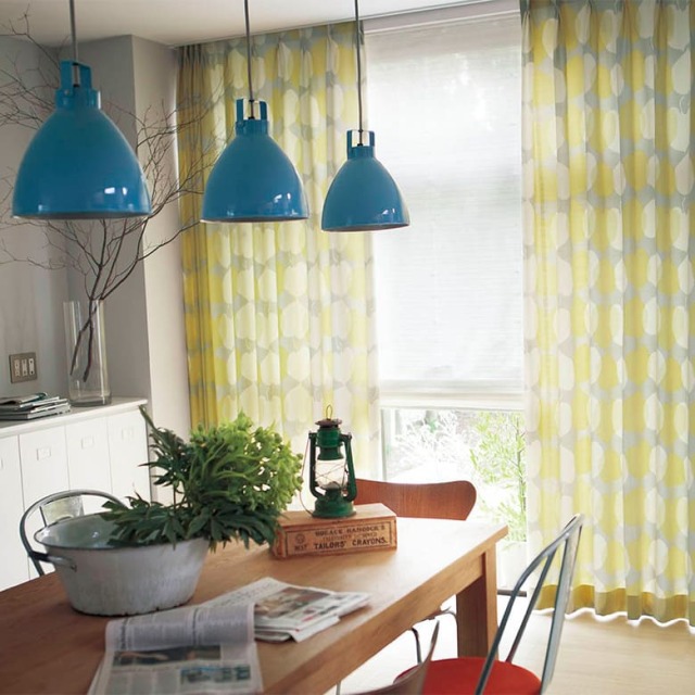 大きな葉っぱがモチーフ ドレープカーテン｜防炎 hino