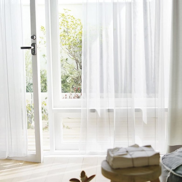 ホワイトストライプレースカーテン シャープな印象シンプルなストライプ レースカーテン｜防炎 hino