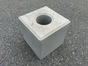 基礎ブロック　500角×H600　 丸穴　　270ｋｇ　【送料込】