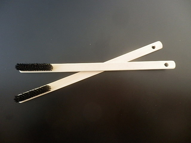 化粧板専用接着剤を塗る時の専用刷毛