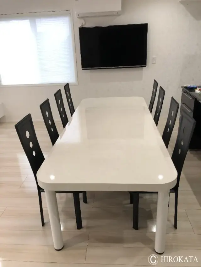 ダイニングテーブルのオーダーはオーダー家具の弘形工芸がおすすめ