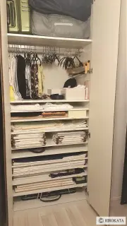 クローゼットの棚板追加で収納スペースが劇的改善！クローゼットにピッタリサイズで届くオーダーメイドの棚板通販