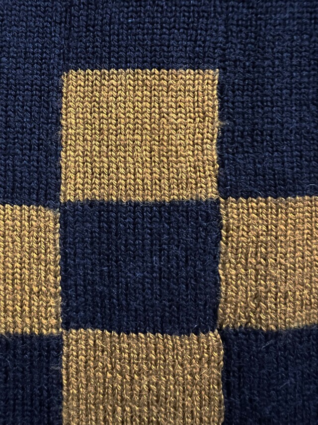 ニット、マフラー、ジャカード、市松、コサージュ