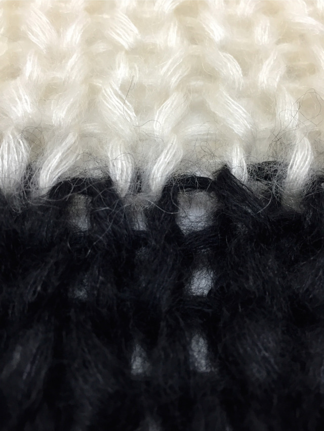 ニット、マフラー、手編み、モヘア、モノトーン