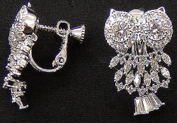 ｃｚ フクロウ デザイン イヤリング ピアス 翡翠 Biz ひすいどっとびず