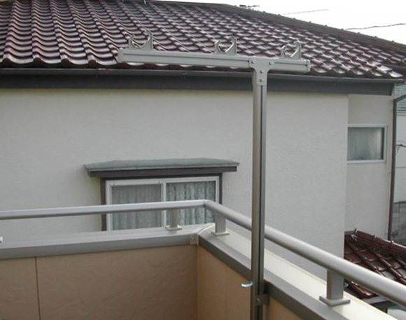 Ｔ型単独竿掛け　ＵＭＨ-2000 アルミ押出形材加工品（１セット２本入）