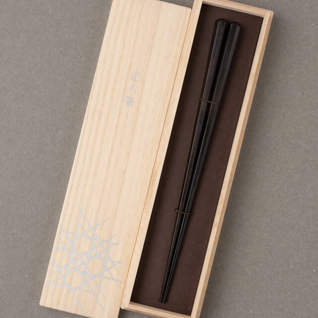 極Model / 正八箸 黒檀 / 八角 / 23.5cm / 桐箱入り