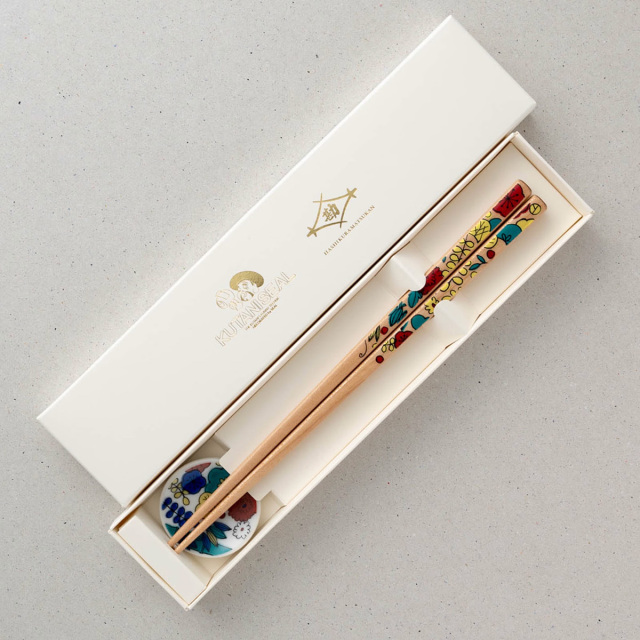 KUTANI SEAL / お花の箸・五趣 / 22.5cm / 箸置付 / ギフト箱付 / 食洗機対応