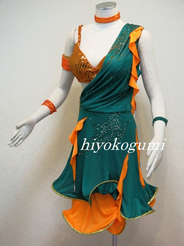 L872 オレンジとグリーンのラテンドレス